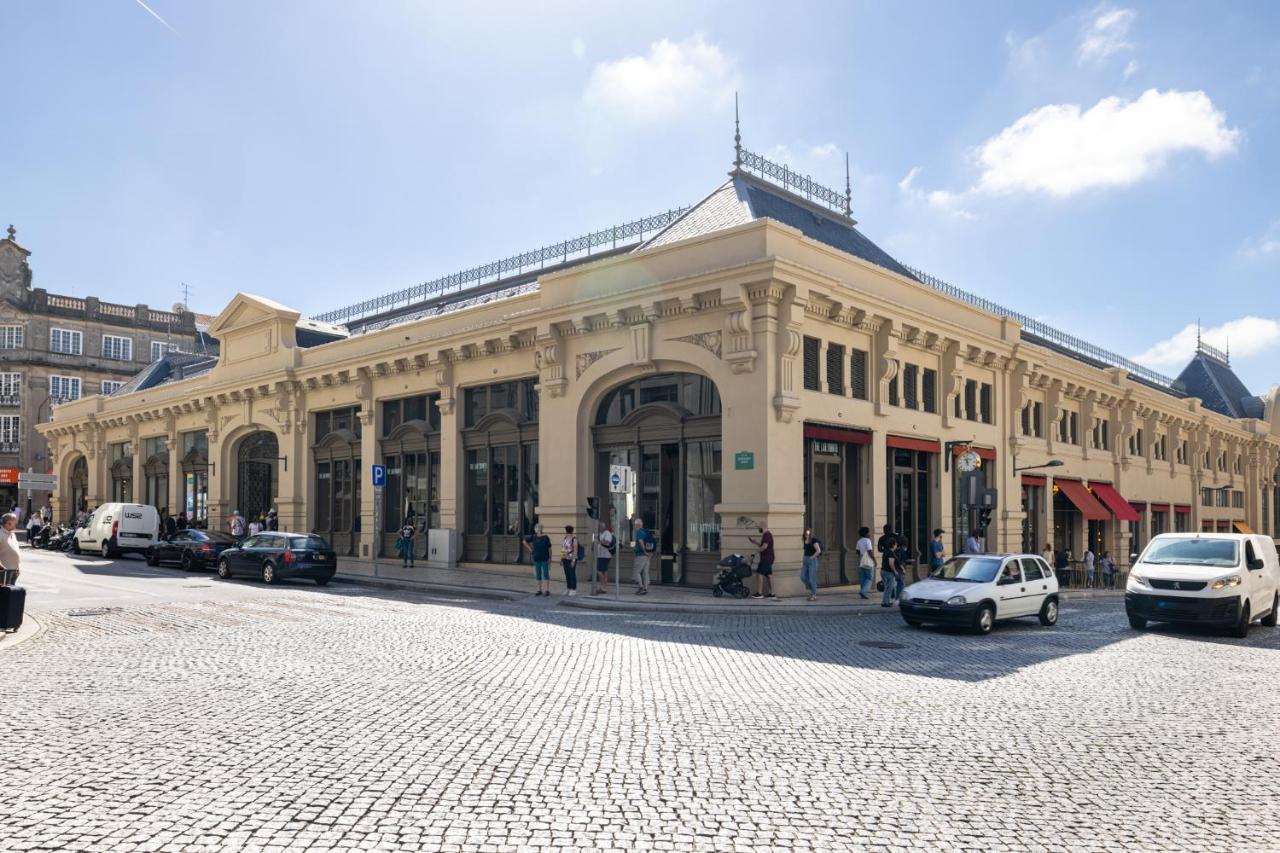 Downtown 2 Minutes By Walk To Center And Metro-Direct To Airpot T4 Apartment Porto Bagian luar foto